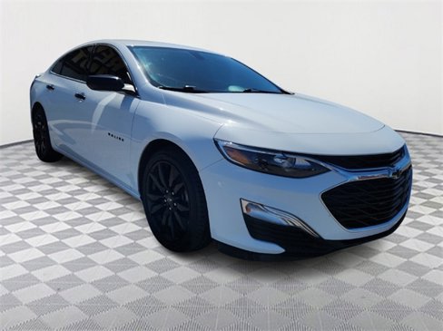 Used 2021 Chevrolet Malibu RS image 1