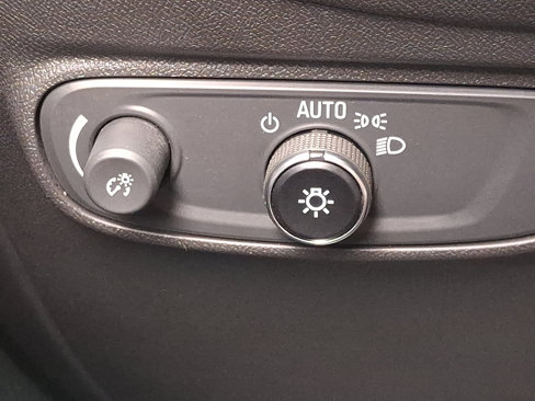 Used 2022 Chevrolet Equinox LT image 23