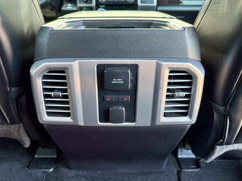 Used 2016 Ford F150 Platinum w/ Equipment Group 701A Luxury image 33