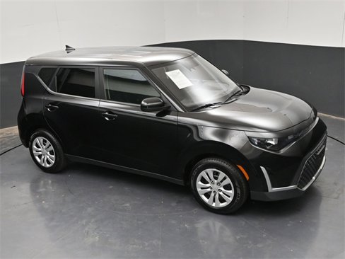 Used 2023 Kia Soul LX image 21