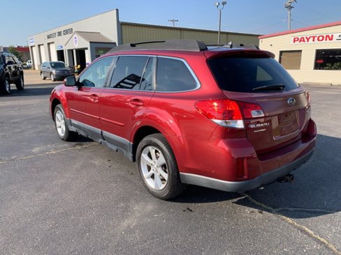Used 2013 Subaru Outback 3.6R Limited image 2
