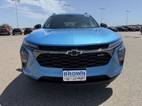 New 2025 Chevrolet Trax RS image 4