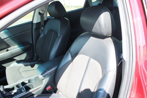 Used 2019 Kia Optima S w/ S Panoramic Sunroof Package image 25