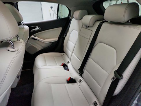 Used 2017 Mercedes-Benz GLA 250 image 24