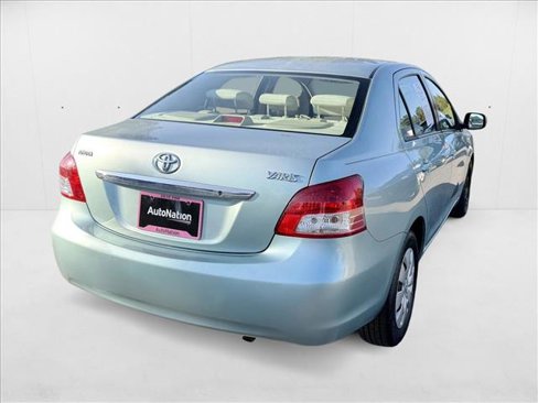 Used 2010 Toyota Yaris Sedan image 2