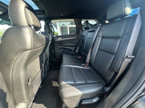 Used 2019 Jeep Grand Cherokee Limited image 26