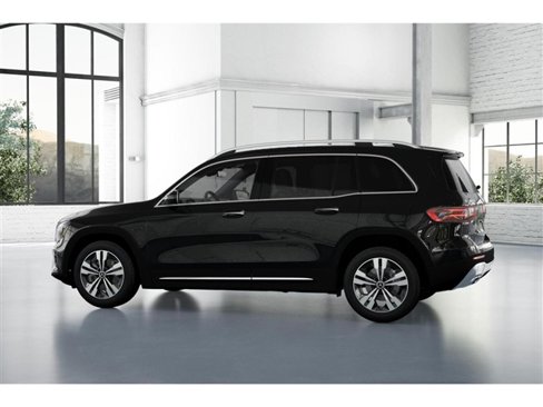 New 2025 Mercedes-Benz GLB 250 image 32