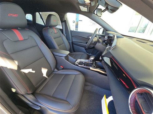 New 2025 Chevrolet Trax RS image 26