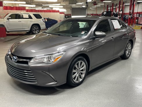 Used 2017 Toyota Camry XLE image 5