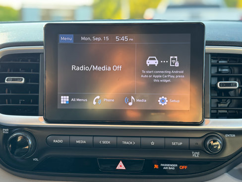 Used 2023 Hyundai Venue SEL image 15
