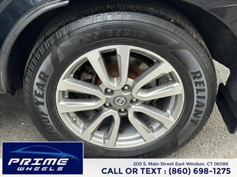 Used 2013 Nissan Pathfinder S image 24