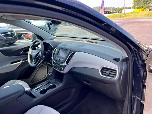 Used 2020 Chevrolet Equinox LS w/ LS Convenience Package image 29