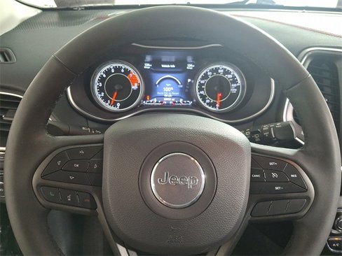 Used 2022 Jeep Cherokee Trailhawk w/ Comfort/Convenience Group image 19
