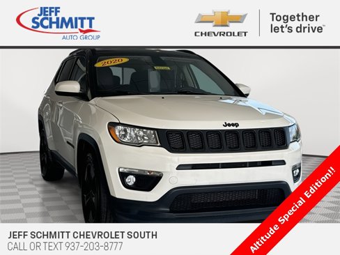 Used 2020 Jeep Compass Latitude image 1