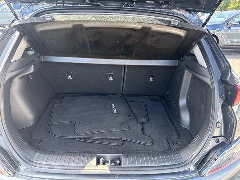 Used 2022 Hyundai Kona Limited image 7