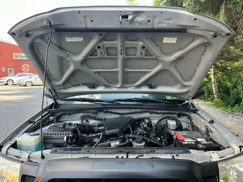 Used 2005 Toyota Tacoma 2WD Regular Cab image 35