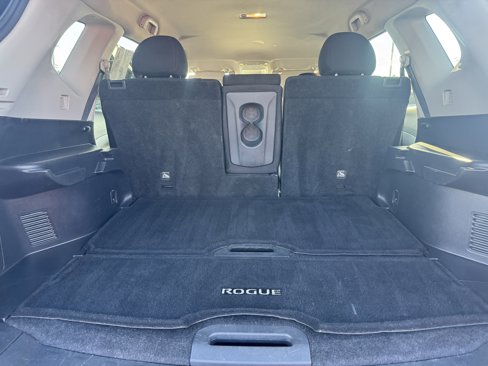 Used 2019 Nissan Rogue S w/ Special Edition Package image 9