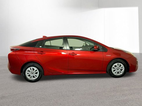 Used 2016 Toyota Prius Two image 35
