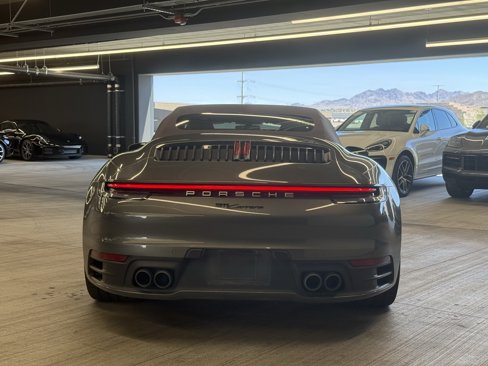 Certified 2023 Porsche 911 Carrera image 4
