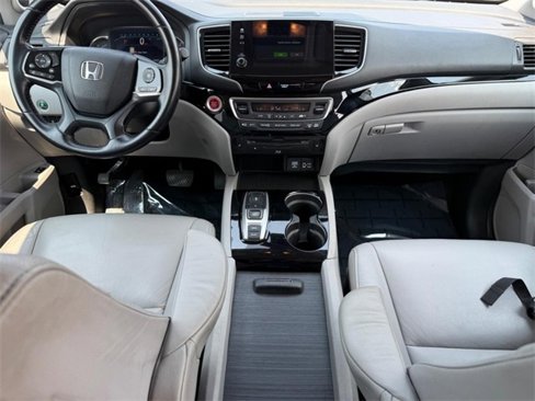 Used 2019 Honda Pilot Touring image 13
