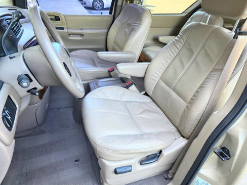 Used 1999 Ford Windstar SEL image 8
