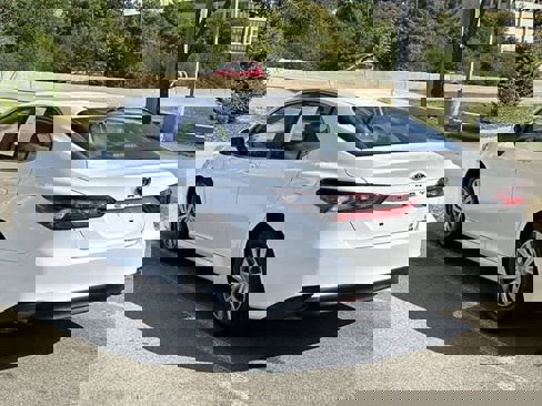Used 2023 Toyota Camry LE image 30