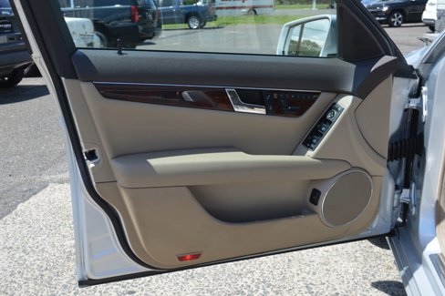 Used 2011 Mercedes-Benz C 300 4MATIC Sedan image 26