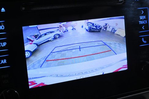 Used 2017 Toyota Corolla LE image 15