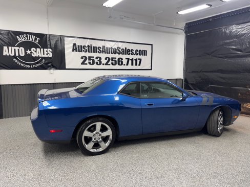 Used 2010 Dodge Challenger R/T image 5