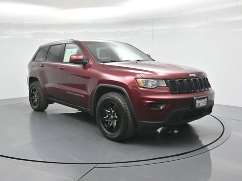 Used 2017 Jeep Grand Cherokee Laredo image 56