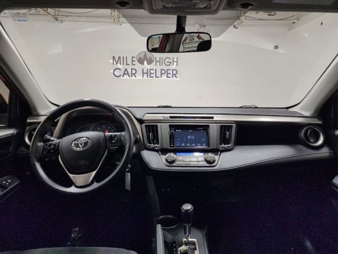Used 2013 Toyota RAV4 XLE image 10
