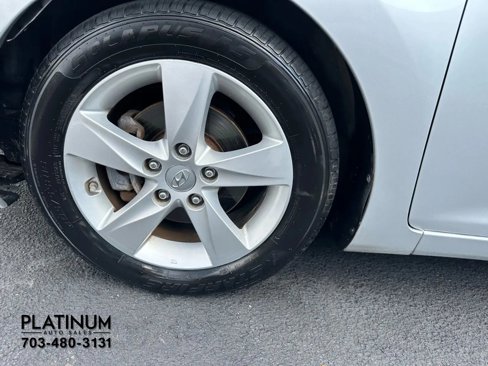 Used 2013 Hyundai Elantra GLS image 15