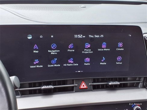 Used 2023 Kia Sportage SX image 18