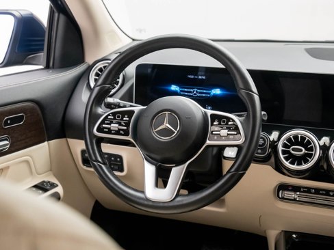 Certified 2021 Mercedes-Benz GLA 250 4MATIC image 11
