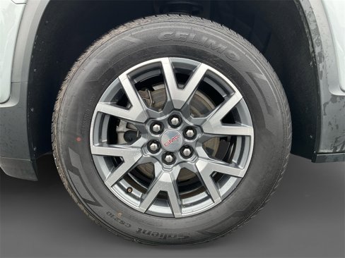 Used 2023 GMC Acadia SLT image 13