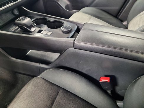 Used 2021 Nissan Rogue SV image 26