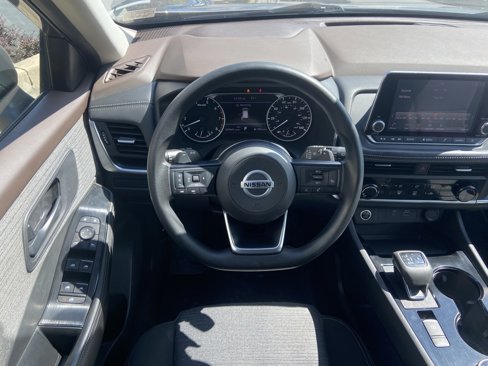 Used 2021 Nissan Rogue S image 8