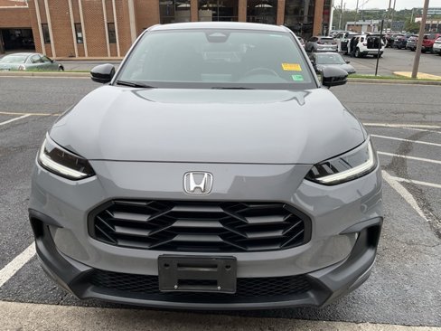 Used 2023 Honda HR-V Sport image 2