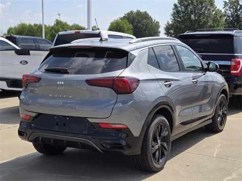 Used 2025 Buick Encore GX Sport Touring image 6