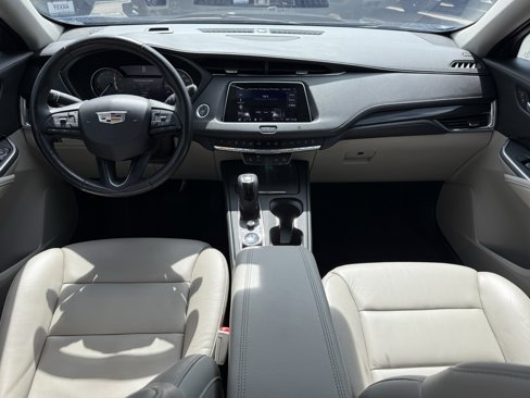 Used 2019 Cadillac XT4 Premium Luxury w/ Cold Weather Package image 13