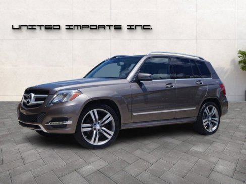 Used 2015 Mercedes-Benz GLK 350 4MATIC image 1