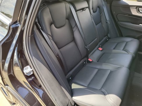 Used 2022 Volvo XC60 B5 Inscription w/ Advanced Package image 36