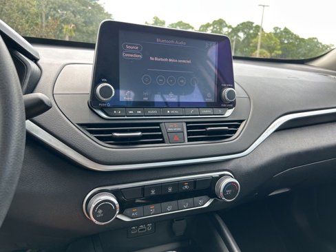 Certified 2022 Nissan Altima 2.5 SV image 25
