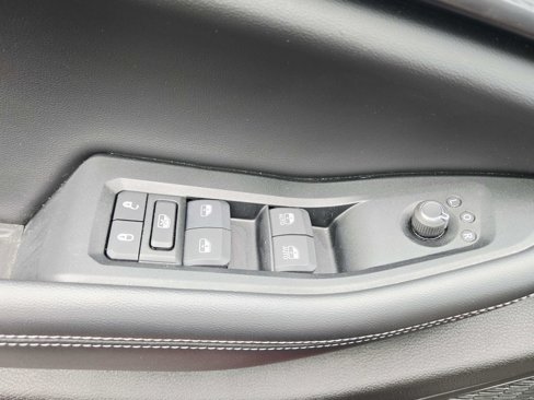 Used 2024 Jeep Grand Cherokee Altitude image 36