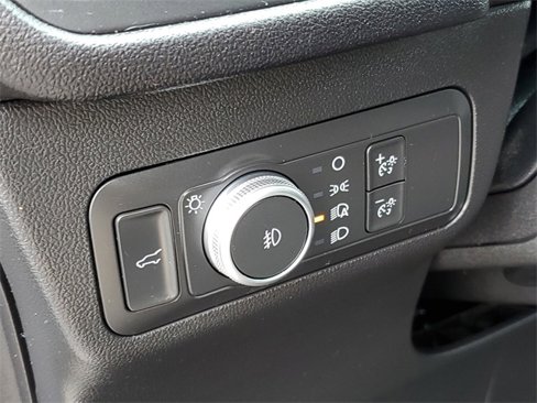 Used 2021 Ford Escape Titanium image 12