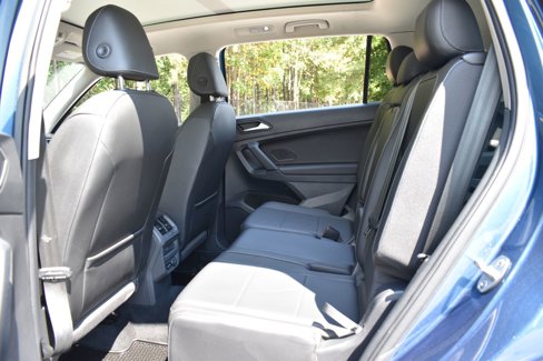 Used 2019 Volkswagen Tiguan S image 25