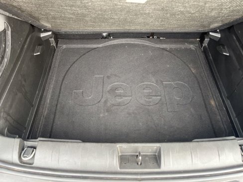 Used 2021 Jeep Renegade Latitude image 29