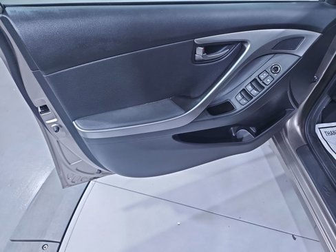 Used 2013 Hyundai Elantra Limited image 11