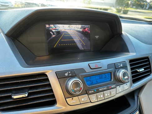 Used 2012 Honda Odyssey EX-L image 21
