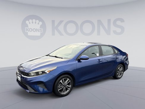 Used 2023 Kia Forte LXS w/ LXS Technology Package image 1